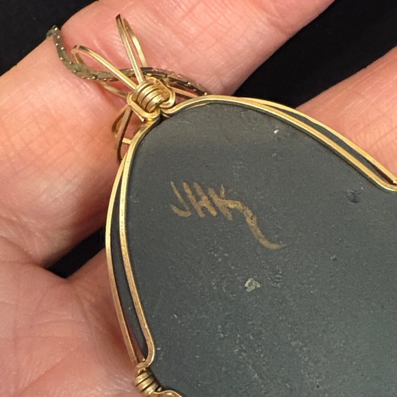 Vintage Bisque Porcelain Lady  Cameo Gold-Filled Wire Wrap Jewelry Pendant JHK - Picture 4 of 7